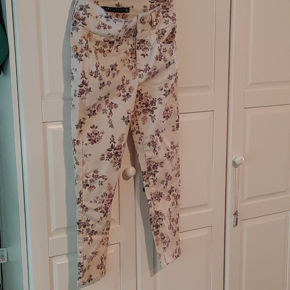 Glowered jeans